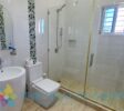 Bathroom modern and elegant