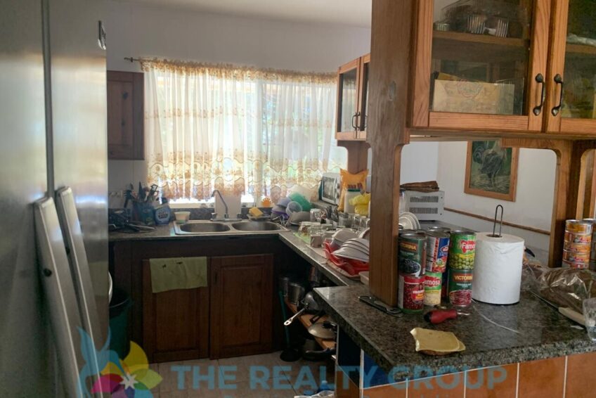 Affordable villa near Casa Linda Sosua with pool and garage