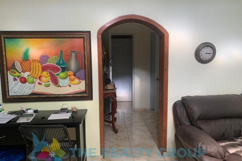 Affordable villa near Casa Linda Sosua with pool and garage