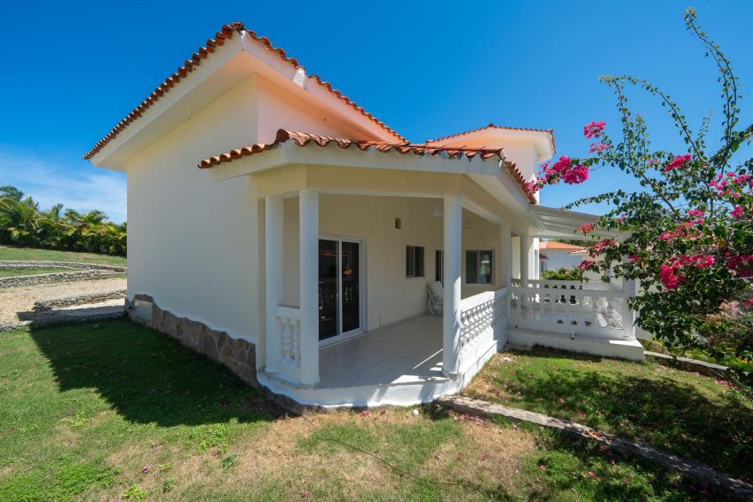 Peaceful villa Sosúa – private garden and open-concept living