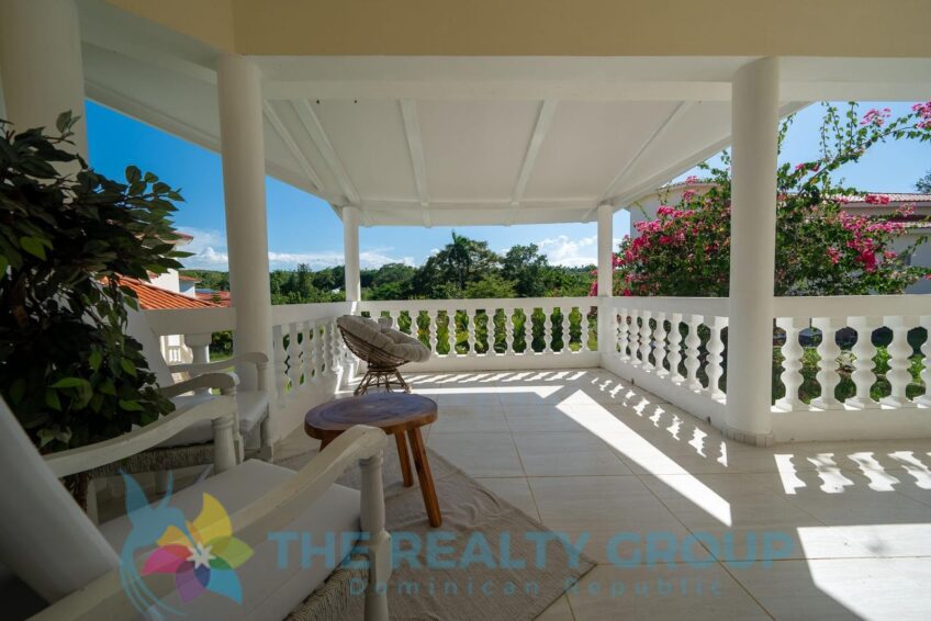 Peaceful villa Sosúa with a private garden and open-concept living