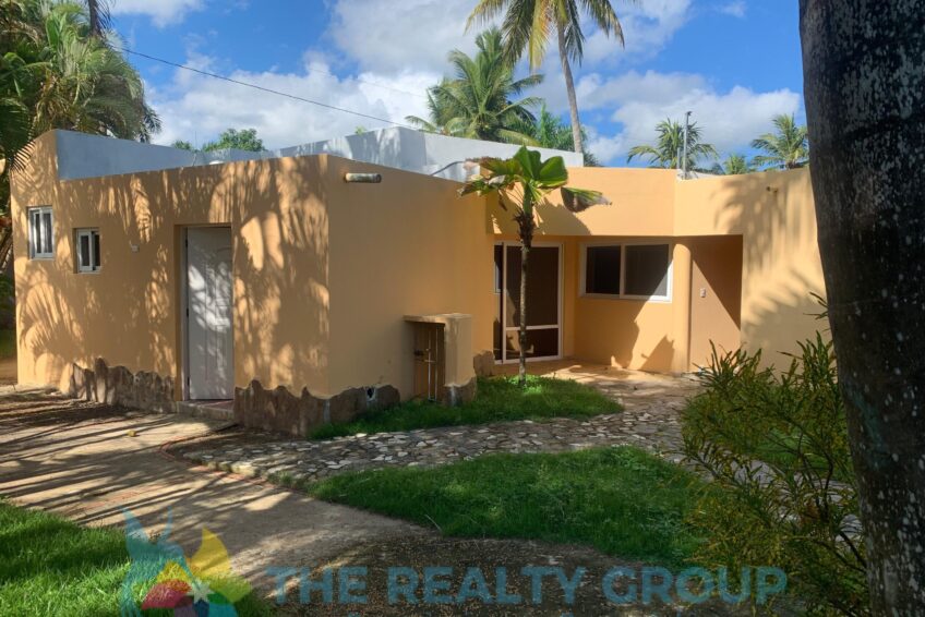 View of fixer-upper in Cabarete East with walled lot