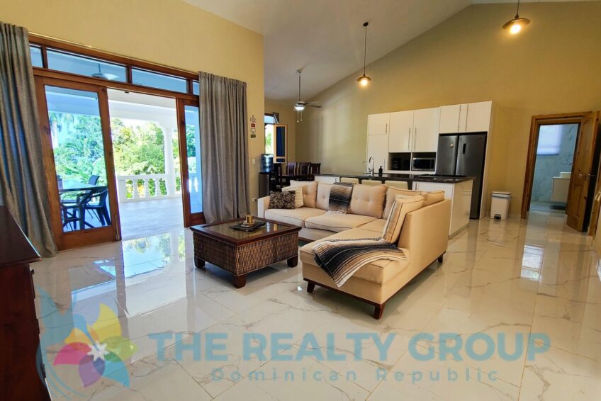 Spacious living room and modern kitchen inside a beautiful villa with apartment and studio in Sosúa